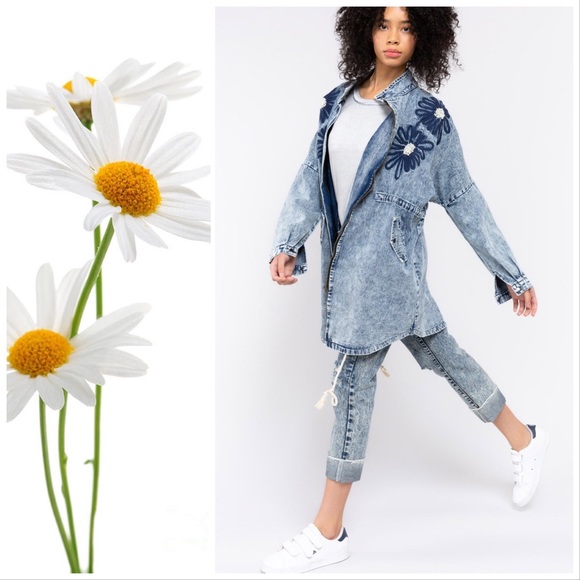 POL Oversized 80’s Stone Washed Denim Coat - Picture 2 of 7